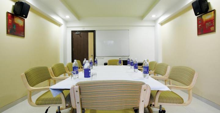 Le Royale Hotel Dadra Buitenkant foto