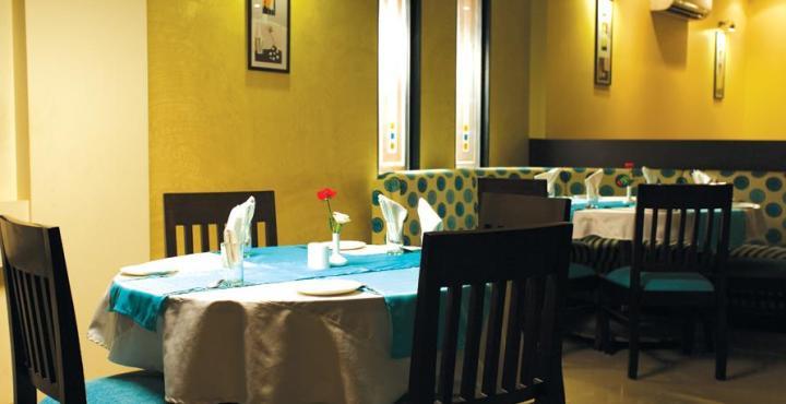 Le Royale Hotel Dadra Buitenkant foto