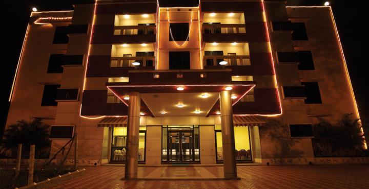 Le Royale Hotel Dadra Buitenkant foto