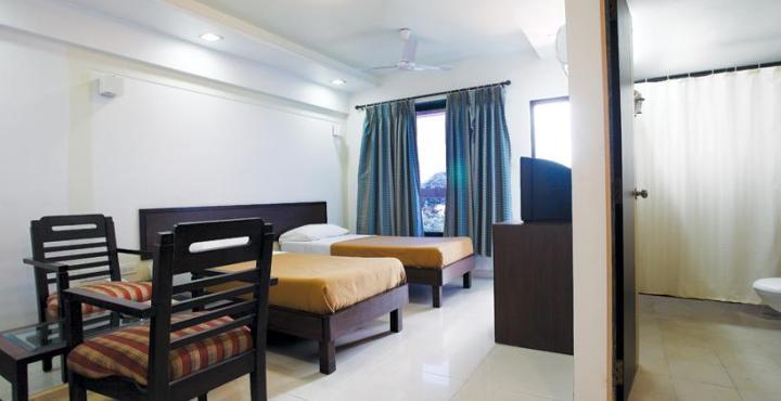 Le Royale Hotel Dadra Buitenkant foto